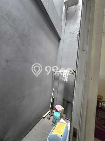 Ruko Bagus Dijual LB 205m2 Lokasi Strategis Jakarta Selatan Area Cocok untuk Bisnis Ruko Bagus Dijual LB 205m2 Lokasi Strategis Jakarta Selatan Area Cocok untuk Bisnis