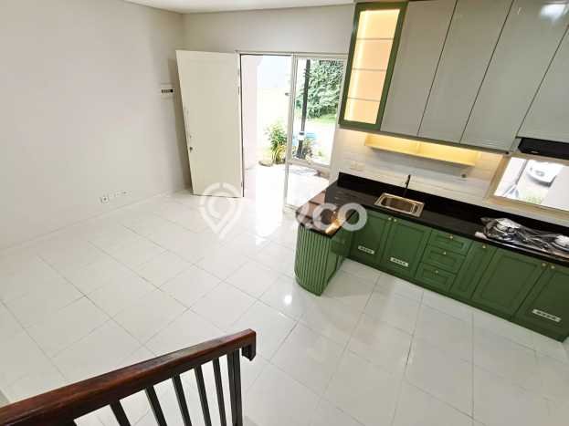 Rumah Strategis Minimalis Lb 62m2 di BSD, Tangerang Selatan Rumah Strategis Minimalis Lb 62m2 di BSD, Tangerang Selatan
