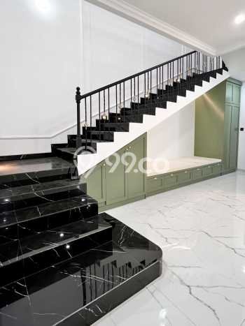 Dijual Rumah Elit Exclusive di BSD, Tangerang Selatan Dijual Rumah Elit Exclusive di BSD, Tangerang Selatan