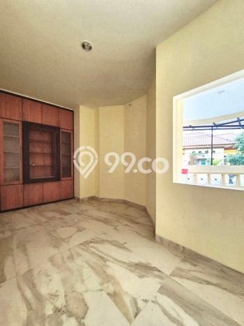 Jual Rumah Luas Elegan Dengan View Cantik di Villa Melati Mas, Tangerang Selatan Jual Rumah Luas Elegan Dengan View Cantik di Villa Melati Mas, Tangerang Selatan