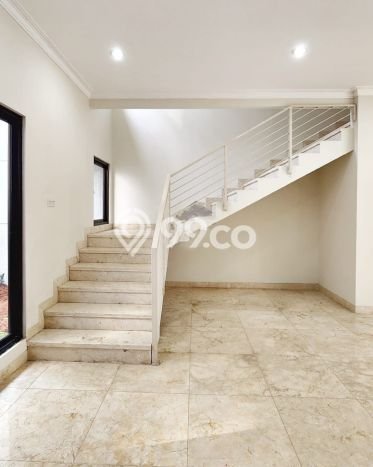 Rumah Elit LB 200m2 Siap Pakai Desain Elegan di Pondok Indah, Jakarta Selatan Rumah Elit LB 200m2 Siap Pakai Desain Elegan di Pondok Indah, Jakarta Selatan