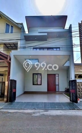 Dijual Rumah Luas Elegan Dengan View Eksklusif di Pondok Indah, Jakarta Selatan Dijual Rumah Luas Elegan Dengan View Eksklusif di Pondok Indah, Jakarta Selatan