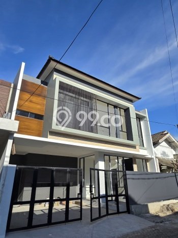 For Sale! Luxury House LT 144m2 Desain Elegan di Bintaro For Sale! Luxury House LT 144m2 Desain Elegan di Bintaro