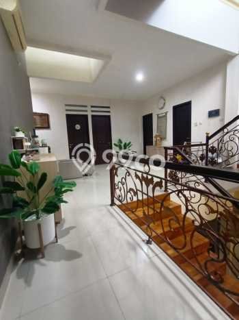 Hunian Mewah LB 600m2 Siap Pakai Desain Elegan di Bintaro, Jakarta Selatan Hunian Mewah LB 600m2 Siap Pakai Desain Elegan di Bintaro, Jakarta Selatan