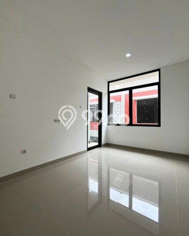 Dijual Rumah Luas Elegan Dengan View Eksklusif di Setiabudi, Jakarta Selatan Dijual Rumah Luas Elegan Dengan View Eksklusif di Setiabudi, Jakarta Selatan