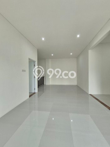 Rumah Luxury Modern Tanpa Renovasi di Villa Melati Mas Tangerang Selatan Rumah Luxury Modern Tanpa Renovasi di Villa Melati Mas Tangerang Selatan