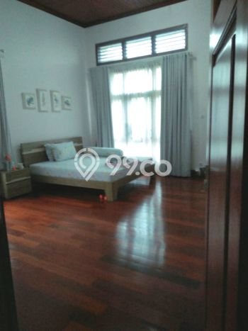 Hunian Elit LB 500m2 Siap Pakai Desain Elegan di Bintaro, Jakarta Selatan Hunian Elit LB 500m2 Siap Pakai Desain Elegan di Bintaro, Jakarta Selatan
