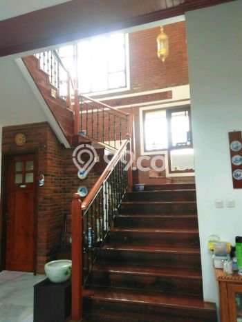 Hunian Elit LB 500m2 Siap Pakai Desain Elegan di Bintaro, Jakarta Selatan Hunian Elit LB 500m2 Siap Pakai Desain Elegan di Bintaro, Jakarta Selatan