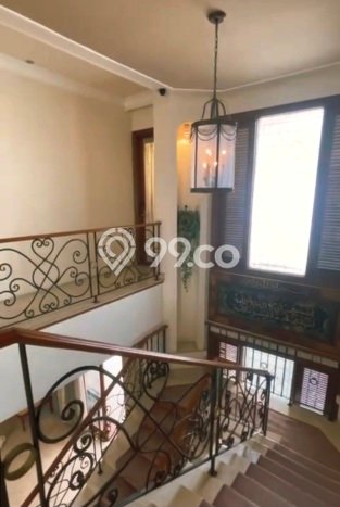 Rumah Elit LB 700m2 Siap Huni Desain Elegan di Pondok Indah, Jakarta Selatan Rumah Elit LB 700m2 Siap Huni Desain Elegan di Pondok Indah, Jakarta Selatan
