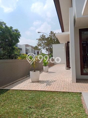 Ready to Use! Premium House LT 499m2 Desain Elegan di Bintaro Ready to Use! Premium House LT 499m2 Desain Elegan di Bintaro