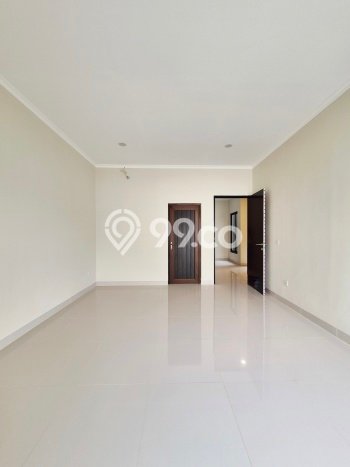 Rumah Mewah LB 170m2 Siap Pakai Desain Elegan di Bintaro, Jakarta Selatan Rumah Mewah LB 170m2 Siap Pakai Desain Elegan di Bintaro, Jakarta Selatan