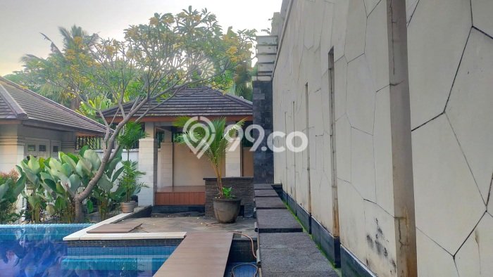 Jual Rumah Mewah Megah Dengan View Eksklusif di Bintaro, Tangerang Selatan Jual Rumah Mewah Megah Dengan View Eksklusif di Bintaro, Tangerang Selatan