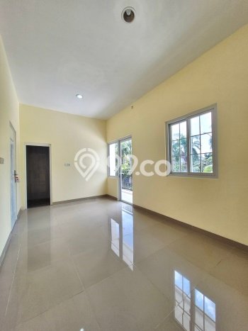 Rumah Strategis Minimalis Lb 150m2 di Serpong Utara, Tangerang Selatan Rumah Strategis Minimalis Lb 150m2 di Serpong Utara, Tangerang Selatan