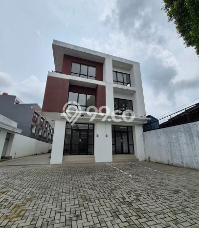 Ruko Bagus Dijual LB 80m2 Lokasi Strategis Jakarta Selatan Area Cocok untuk Berbisnis Ruko Bagus Dijual LB 80m2 Lokasi Strategis Jakarta Selatan Area Cocok untuk Berbisnis