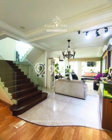 For Sale Rumah Elit Exclusive di Bintaro, Tangerang Selatan For Sale Rumah Elit Exclusive di Bintaro, Tangerang Selatan