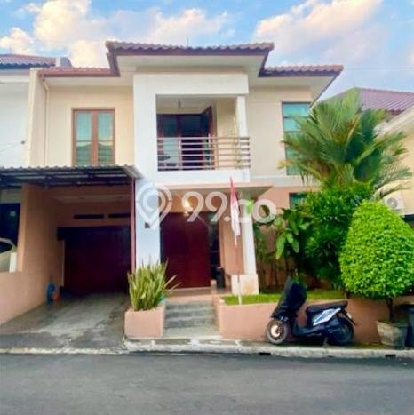 Dijual Rumah Luas Elegan Dengan View Cantik di Veteran, Jakarta Selatan Dijual Rumah Luas Elegan Dengan View Cantik di Veteran, Jakarta Selatan