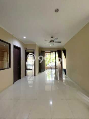 Rumah Elit LB 161m2 Siap Huni Desain Elegan di Bintaro, Tangerang Selatan Rumah Elit LB 161m2 Siap Huni Desain Elegan di Bintaro, Tangerang Selatan