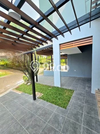 Jual Rumah Luas Megah Dengan View Cantik di Bintaro, Tangerang Selatan Jual Rumah Luas Megah Dengan View Cantik di Bintaro, Tangerang Selatan