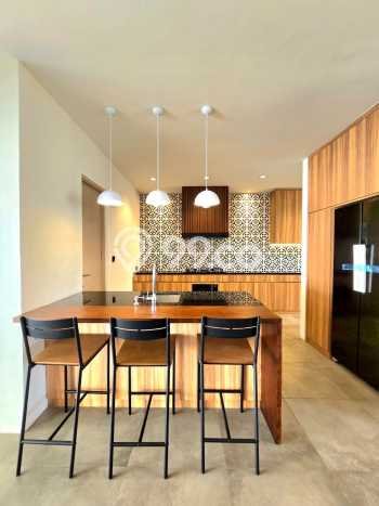 Rumah Luxury Modern Tanpa Renovasi di Cipete Jakarta Selatan Rumah Luxury Modern Tanpa Renovasi di Cipete Jakarta Selatan