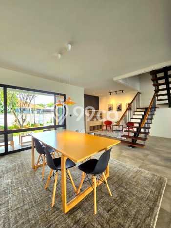 Rumah Luxury Modern Tanpa Renovasi di Cipete Jakarta Selatan Rumah Luxury Modern Tanpa Renovasi di Cipete Jakarta Selatan