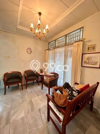 Rumah Mewah LB 160m2 Siap Pakai Desain Elegan di Bintaro, Tangerang Selatan Rumah Mewah LB 160m2 Siap Pakai Desain Elegan di Bintaro, Tangerang Selatan