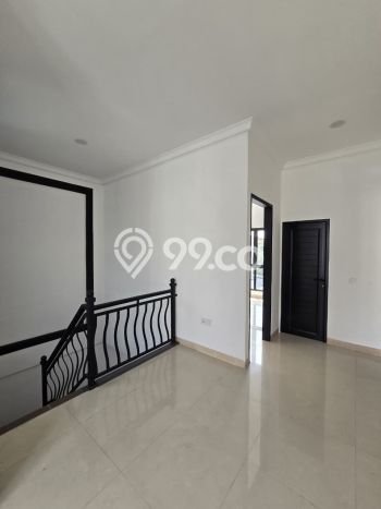 Dijual Rumah 4 Kamar Lokasi Ideal Bagus dan Strategis di BSD Dijual Rumah 4 Kamar Lokasi Ideal Bagus dan Strategis di BSD