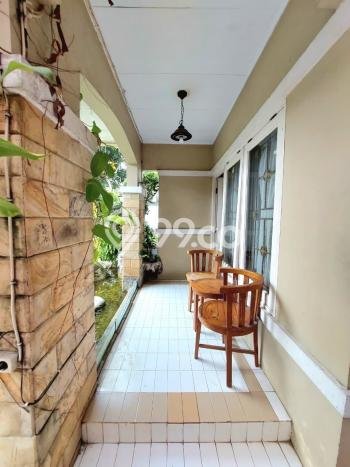 Hunian Mewah LB 170m2 Siap Pakai Desain Elegan di Bintaro, Tangerang Selatan Hunian Mewah LB 170m2 Siap Pakai Desain Elegan di Bintaro, Tangerang Selatan