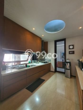 Jual Rumah Luas Elegan Dengan View Cantik di Bintaro, Tangerang Selatan Jual Rumah Luas Elegan Dengan View Cantik di Bintaro, Tangerang Selatan
