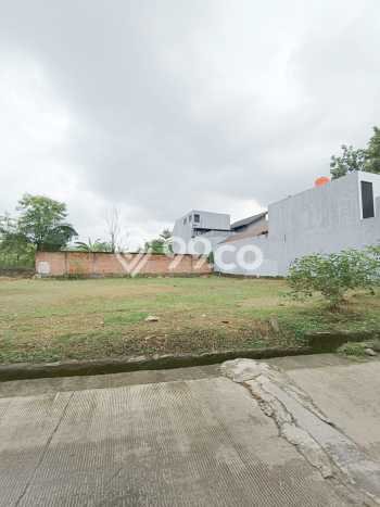 Tanah Dijual Lokasi Strategis di Tangerang Selatan dengan Luas 134m2 Tanah Dijual Lokasi Strategis di Tangerang Selatan dengan Luas 134m2