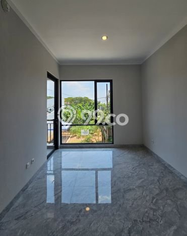 Dijual Rumah Luas Megah Dengan View Eksklusif di Graha Raya, Tangerang Selatan Dijual Rumah Luas Megah Dengan View Eksklusif di Graha Raya, Tangerang Selatan