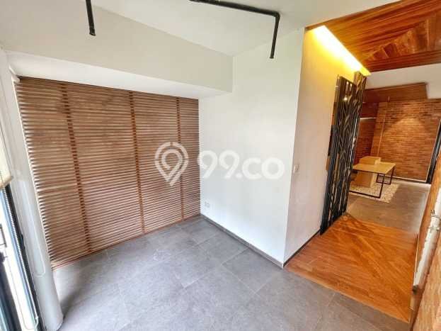Hunian Mewah LB 120m2 Siap Pakai Desain Elegan di Bintaro, Tangerang Selatan Hunian Mewah LB 120m2 Siap Pakai Desain Elegan di Bintaro, Tangerang Selatan