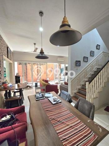 Rumah Elit Modern Siap Huni di Bintaro Tangerang Selatan Rumah Elit Modern Siap Huni di Bintaro Tangerang Selatan