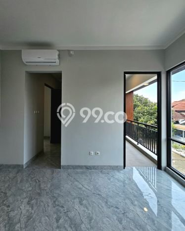 Dijual Rumah Luas Megah Dengan View Eksklusif di Graha Raya, Tangerang Selatan Dijual Rumah Luas Megah Dengan View Eksklusif di Graha Raya, Tangerang Selatan
