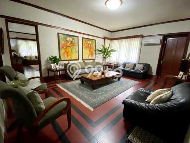 Dijual Hunian Mewah dengan Fasilitas Sekitar Komplit di Menteng, Jakarta Pusat Dijual Hunian Mewah dengan Fasilitas Sekitar Komplit di Menteng, Jakarta Pusat