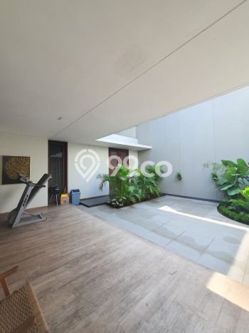 Jual Rumah Luas Elegan Dengan View Cantik di Bintaro, Tangerang Selatan Jual Rumah Luas Elegan Dengan View Cantik di Bintaro, Tangerang Selatan