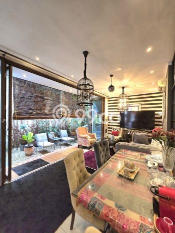 Hunian Mewah LB 135m2 Siap Pakai Desain Elegan di Bintaro, Tangerang Selatan Hunian Mewah LB 135m2 Siap Pakai Desain Elegan di Bintaro, Tangerang Selatan