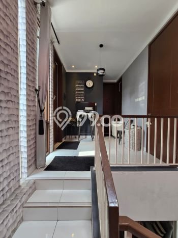 Hunian Mewah LB 135m2 Siap Pakai Desain Elegan di Bintaro, Tangerang Selatan Hunian Mewah LB 135m2 Siap Pakai Desain Elegan di Bintaro, Tangerang Selatan