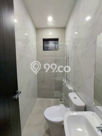 Hunian Mewah Siap Huni LT 158m2 di BSD, Tangerang Selatan Hunian Mewah Siap Huni LT 158m2 di BSD, Tangerang Selatan