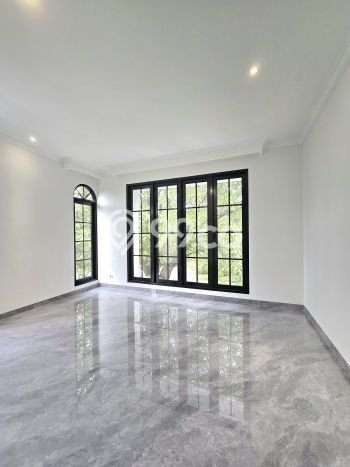 Jual Rumah Luas Megah Dengan View Cantik di Bintaro, Tangerang Selatan Jual Rumah Luas Megah Dengan View Cantik di Bintaro, Tangerang Selatan