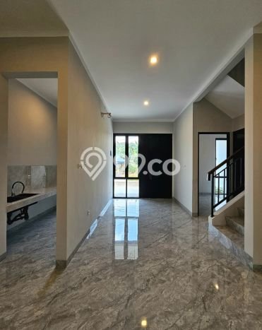 Dijual Rumah Luas Megah Dengan View Eksklusif di Graha Raya, Tangerang Selatan Dijual Rumah Luas Megah Dengan View Eksklusif di Graha Raya, Tangerang Selatan