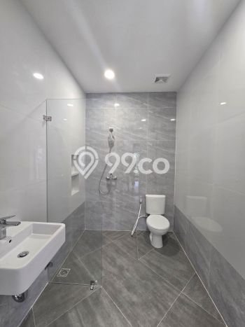 Hunian Mewah LB 180m2 Siap Pakai Desain Elegan di Bintaro, Tangerang Selatan Hunian Mewah LB 180m2 Siap Pakai Desain Elegan di Bintaro, Tangerang Selatan