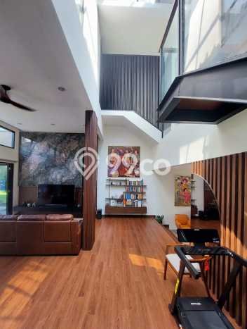 Rumah Luxury Modern Tanpa Renovasi di Bintaro Tangerang Selatan Rumah Luxury Modern Tanpa Renovasi di Bintaro Tangerang Selatan