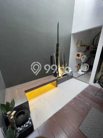 Rumah Elit LB 161m2 Siap Huni Desain Elegan di Rempoa, Tangerang Selatan Rumah Elit LB 161m2 Siap Huni Desain Elegan di Rempoa, Tangerang Selatan