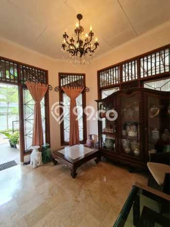 Dijual Rumah Luas Elegan Dengan View Eksklusif di Bintaro, Tangerang Selatan Dijual Rumah Luas Elegan Dengan View Eksklusif di Bintaro, Tangerang Selatan