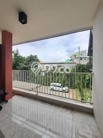 Jual Rumah Luas Elegan Dengan View Eksklusif di Bintaro, Tangerang Selatan Jual Rumah Luas Elegan Dengan View Eksklusif di Bintaro, Tangerang Selatan