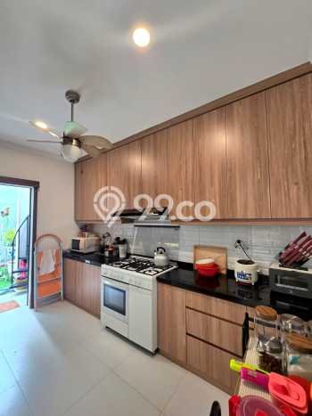 Dijual Rumah Luas Elegan Dengan View Cantik di Bintaro, Tangerang Selatan Dijual Rumah Luas Elegan Dengan View Cantik di Bintaro, Tangerang Selatan