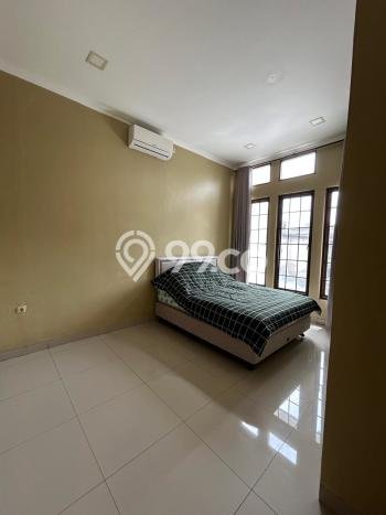 Hunian Mewah LB 180m2 Siap Huni Desain Elegan di Bintaro, Jakarta Selatan Hunian Mewah LB 180m2 Siap Huni Desain Elegan di Bintaro, Jakarta Selatan