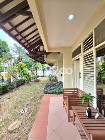For Sale! Luxury House LT 823m2 Desain Elegan di Bintaro For Sale! Luxury House LT 823m2 Desain Elegan di Bintaro
