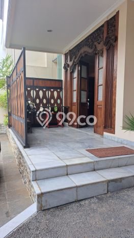 Hunian Mewah LB 300m2 Siap Pakai Desain Elegan di Bintaro, Jakarta Selatan Hunian Mewah LB 300m2 Siap Pakai Desain Elegan di Bintaro, Jakarta Selatan