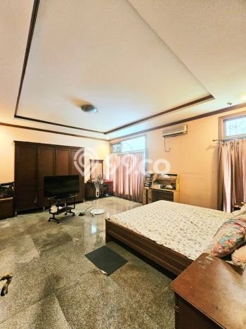 Jual Rumah Luas Megah Dengan View Eksklusif di Bintaro, Tangerang Selatan Jual Rumah Luas Megah Dengan View Eksklusif di Bintaro, Tangerang Selatan